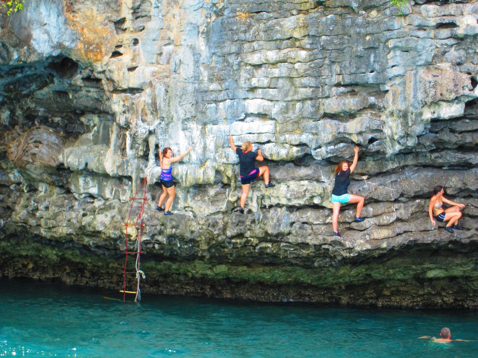 ILP Thailand volunteers ILP Thailand volunteers in Krabi