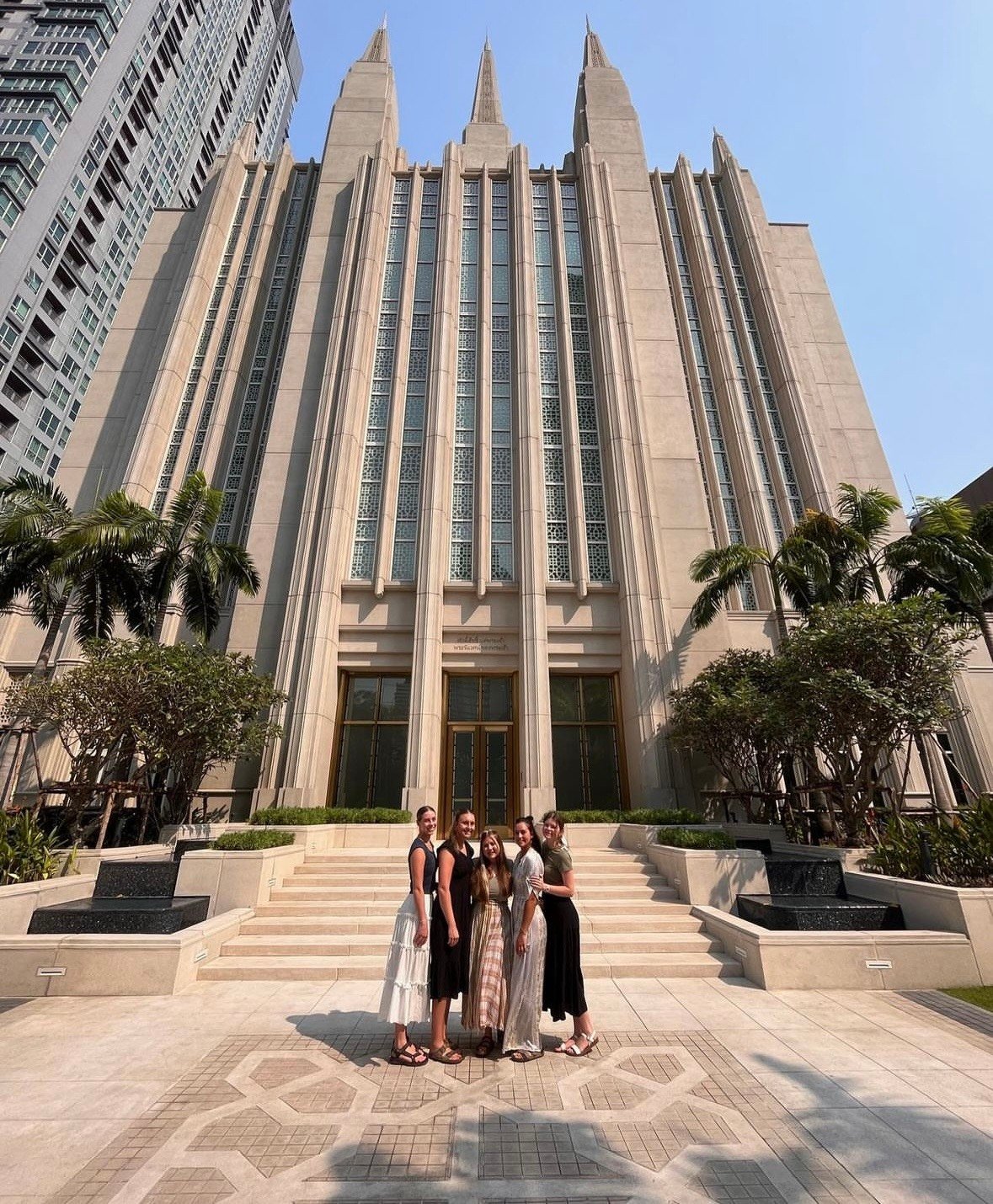 ILP volunteers visiting LDS temple