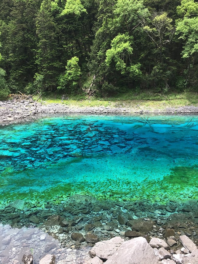 Blue lake. Лагунные озера. Цвет озера. Озеро с голубой водой. Разноцветные озера в Мексике.