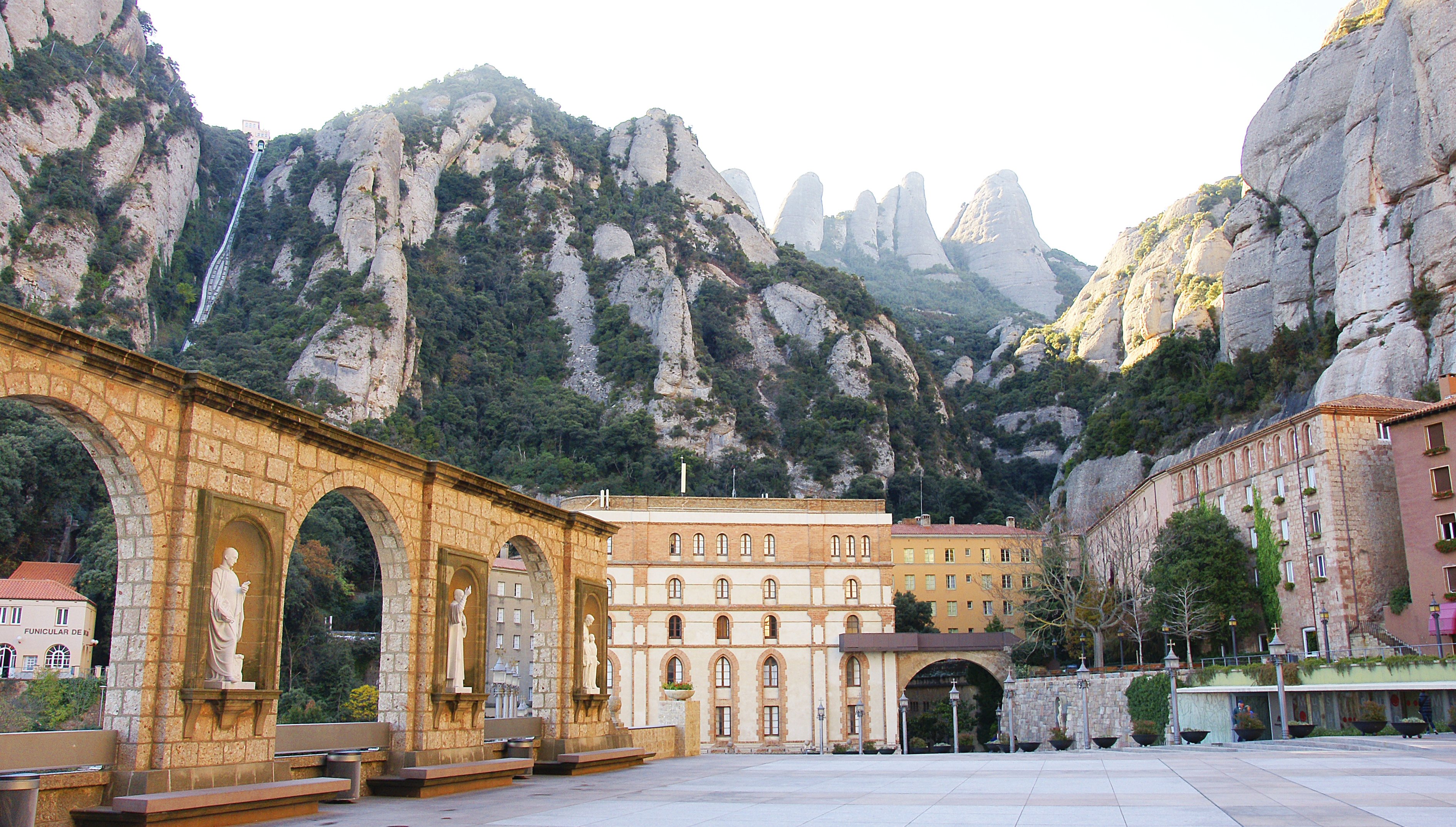 Taking A Look At Spain's Monasterio de Montserrat