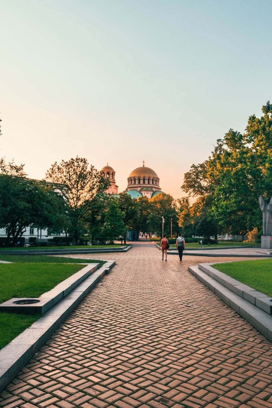 alexander nevsky cathedral park AdobeStock_272337875