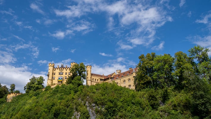 visit the Hohenschwangau Castle with ILP